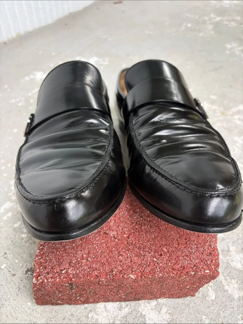 Gucci Double GG leather slippers